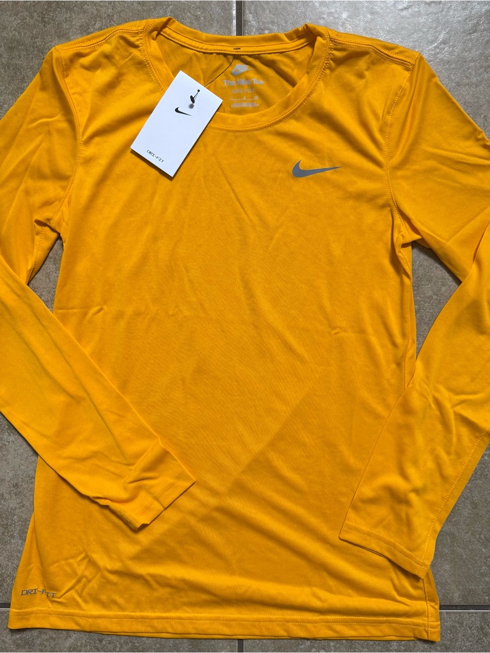 Nike Dri-FIT Women's Size Small Orange Long Sleeve Shirt New FAST SHIPPING